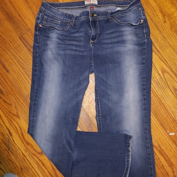 lei curvy bootcut jeans